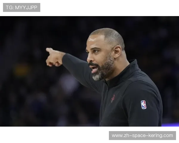 火箭乌度卡谈牛角掩护：空间创造与无球移动成进攻核心