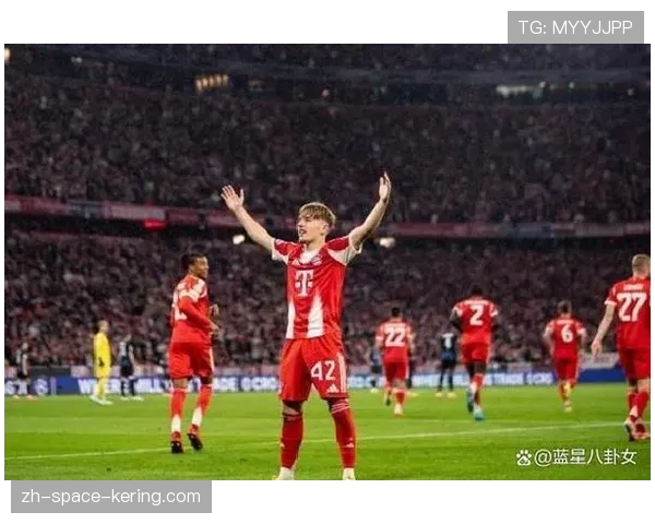 官方：拜仁慕尼黑与穆夏拉续约至2030年